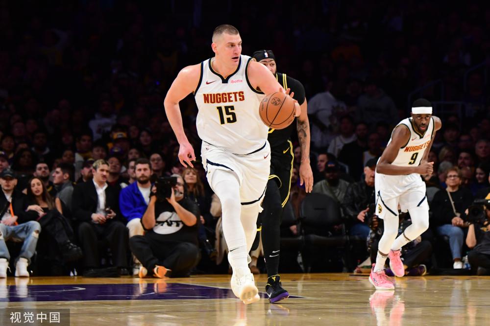 为年轻球员 为年轻球员