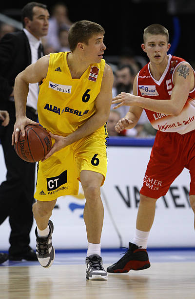 女单群星闪 女单群星闪