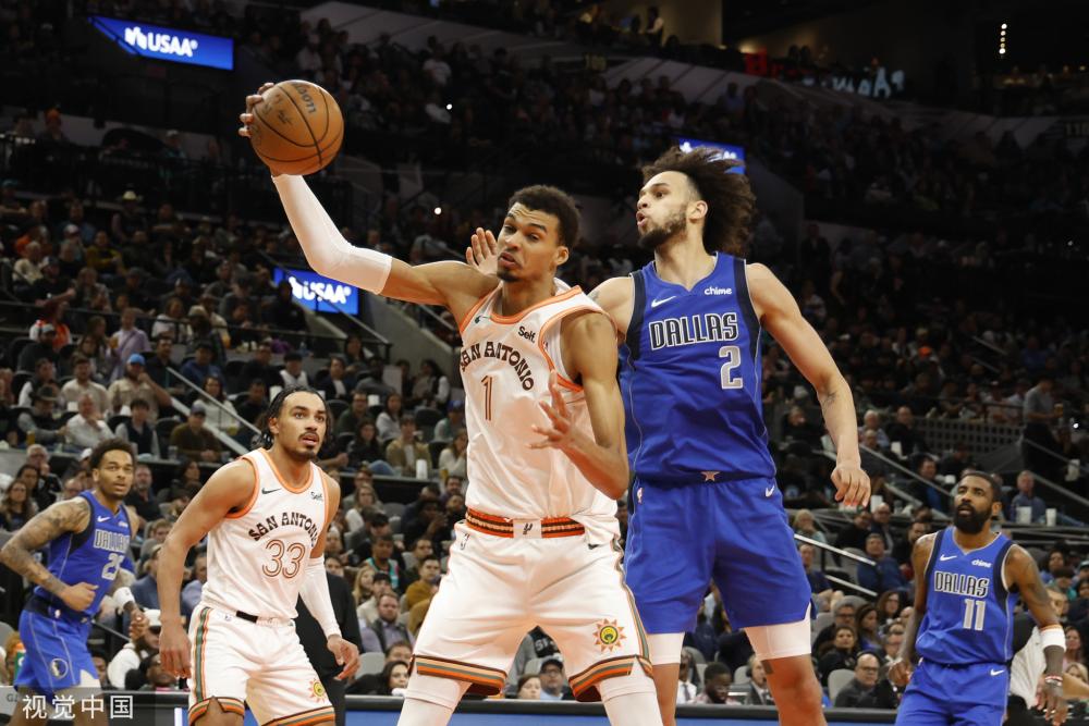 面临巨大的 面临巨大的