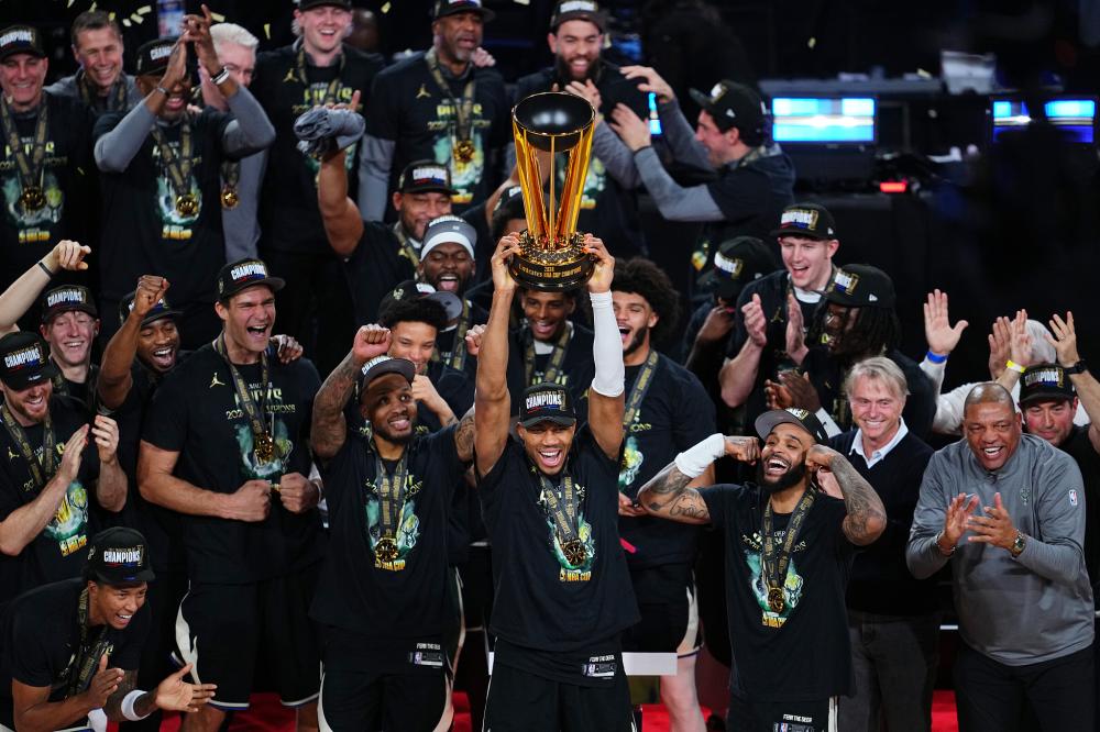 夺季后赛席 夺季后赛席