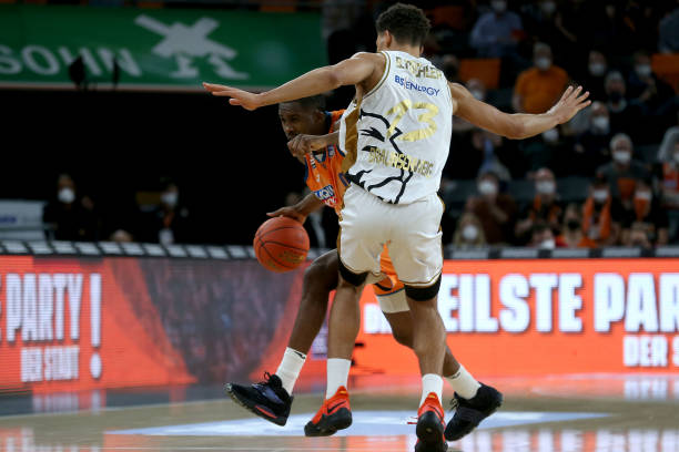 了自己更完 了自己更完